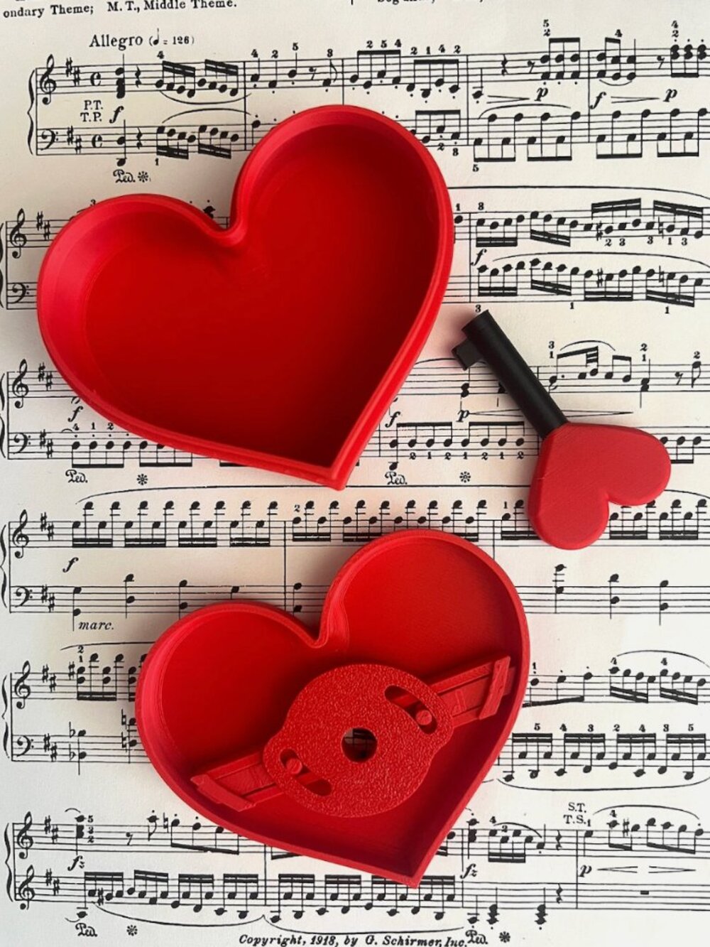 3D Printed Heart-Shaped Lock Box with Key – Red Valentine Jewelry Gift Box